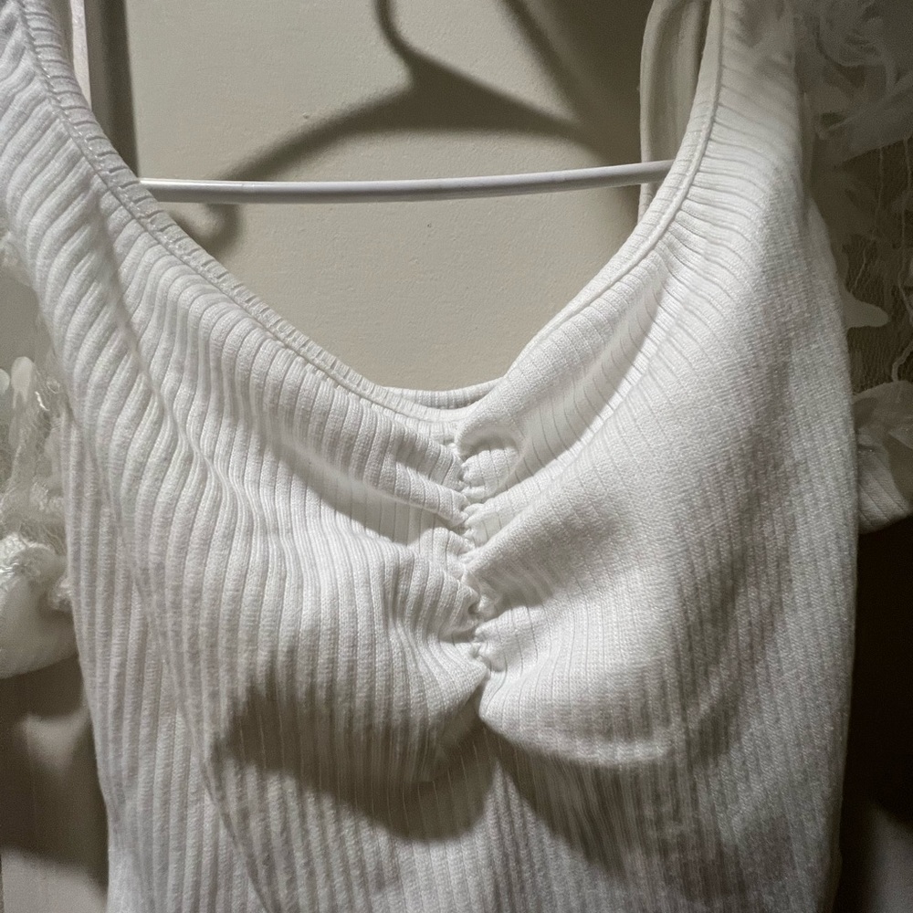 SHEIN runched bust applique detail crop top (never worn) - Picture 7 of 7